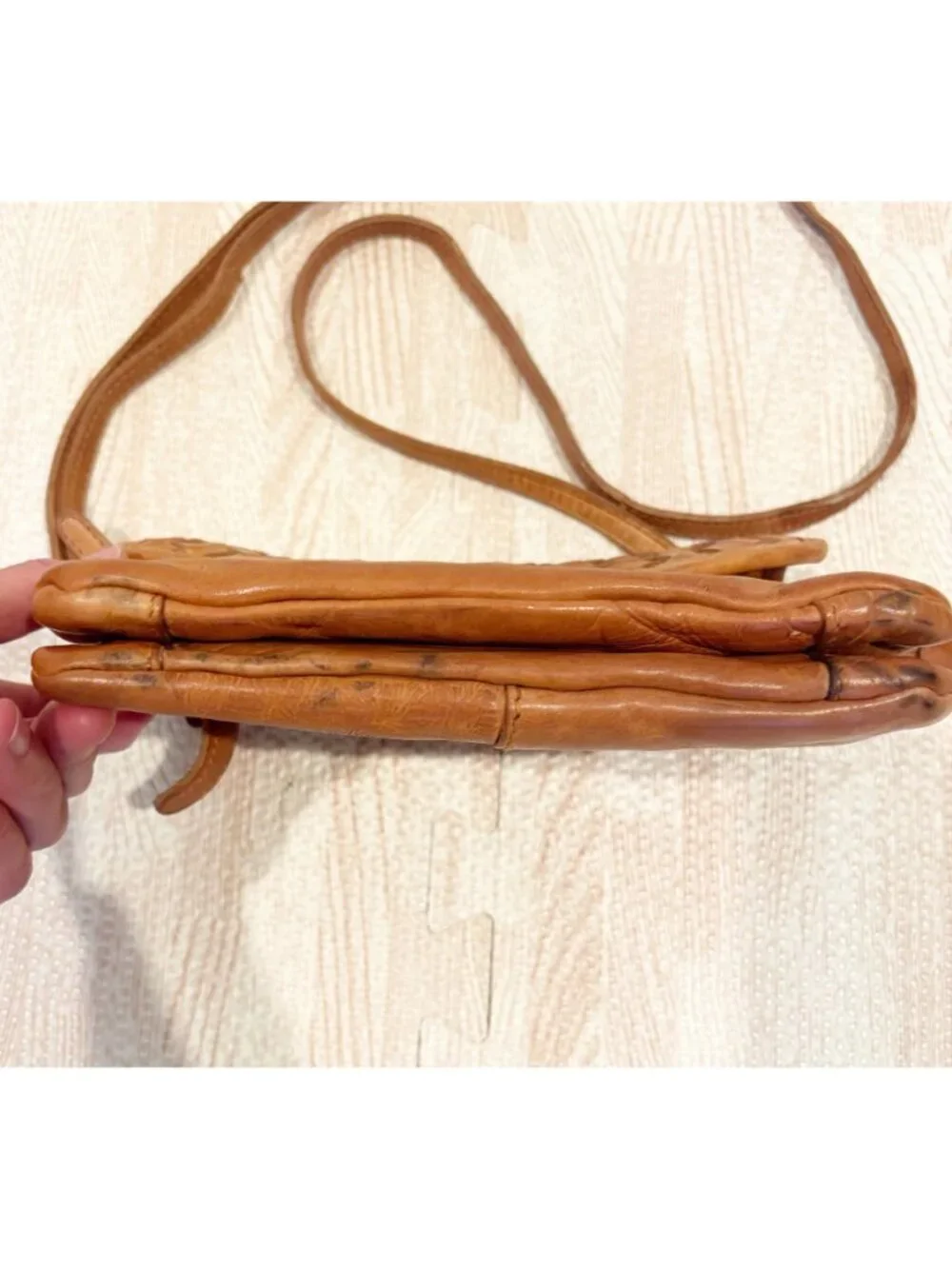 Villenca Holland Leather Crossbody Bag